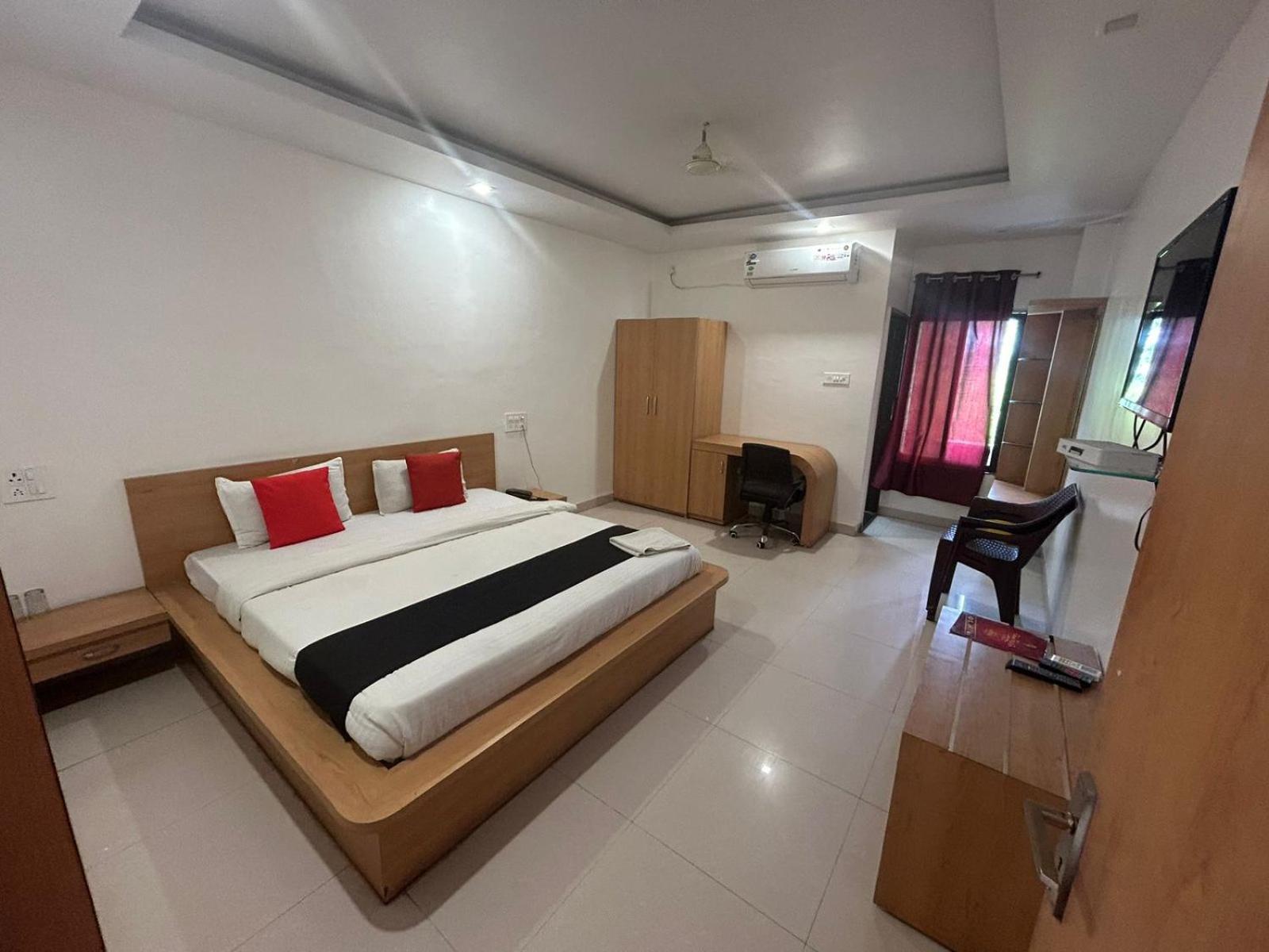Hotel Tawa Plaza Itarsi Bagian luar foto
